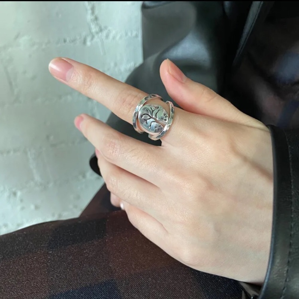 NWOT TREE OF LIFE RING - Picture 2 of 4